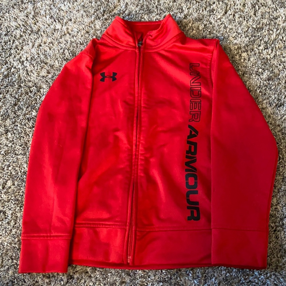 Boys Under Armour zip up size 6